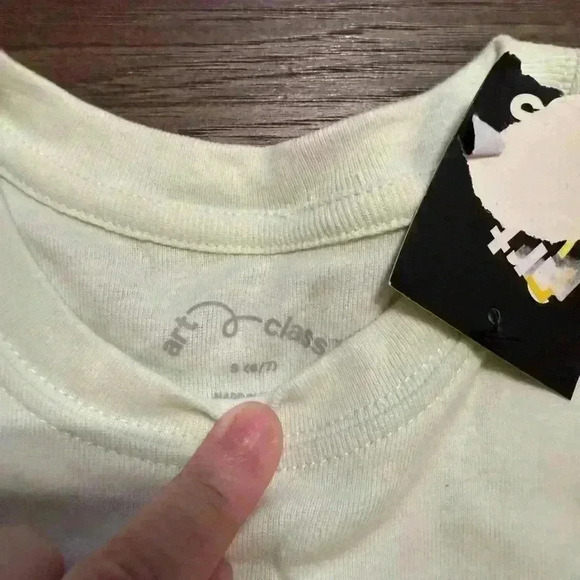 Art Class Shamrock Tee Size S 6-7 Short Sleeve Embroidered St. Patrick Spring - Picture 2 of 4